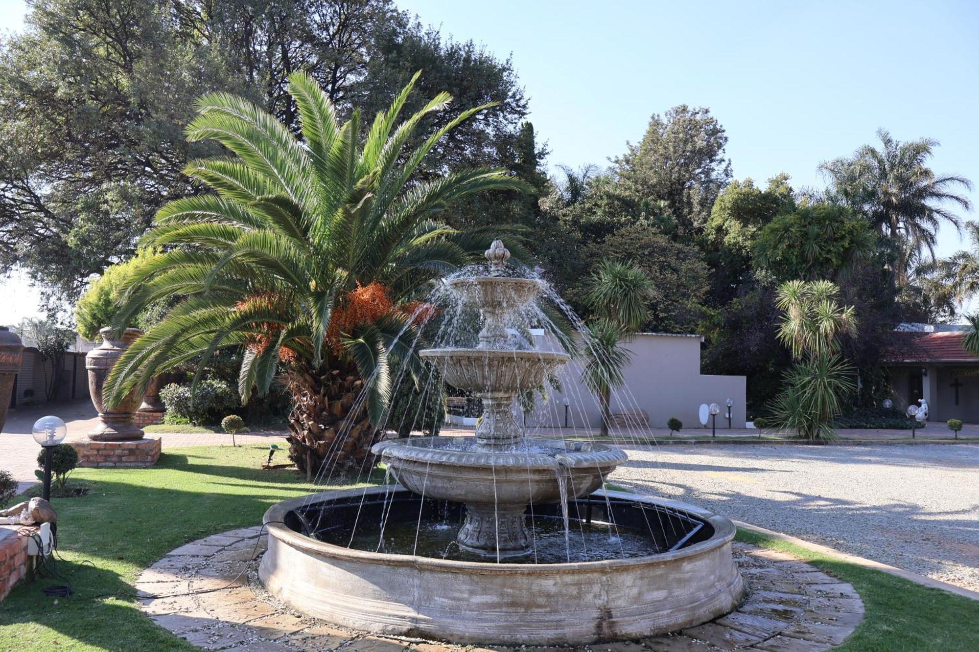 Airport Gardens Boutique Hotel Boksburg Exterior foto